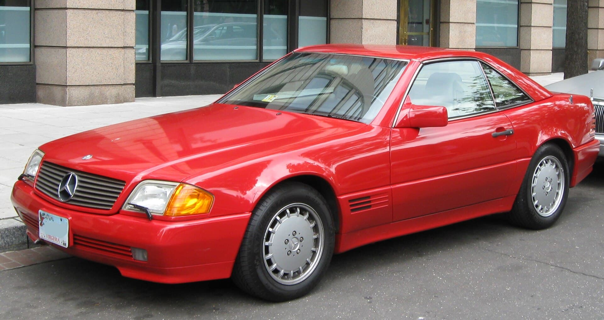 Mercedes-Benz SL R129 — vue de trois quarts avant