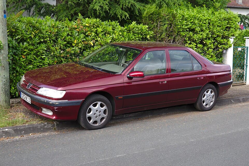 Peugeot 605 SRi bleue